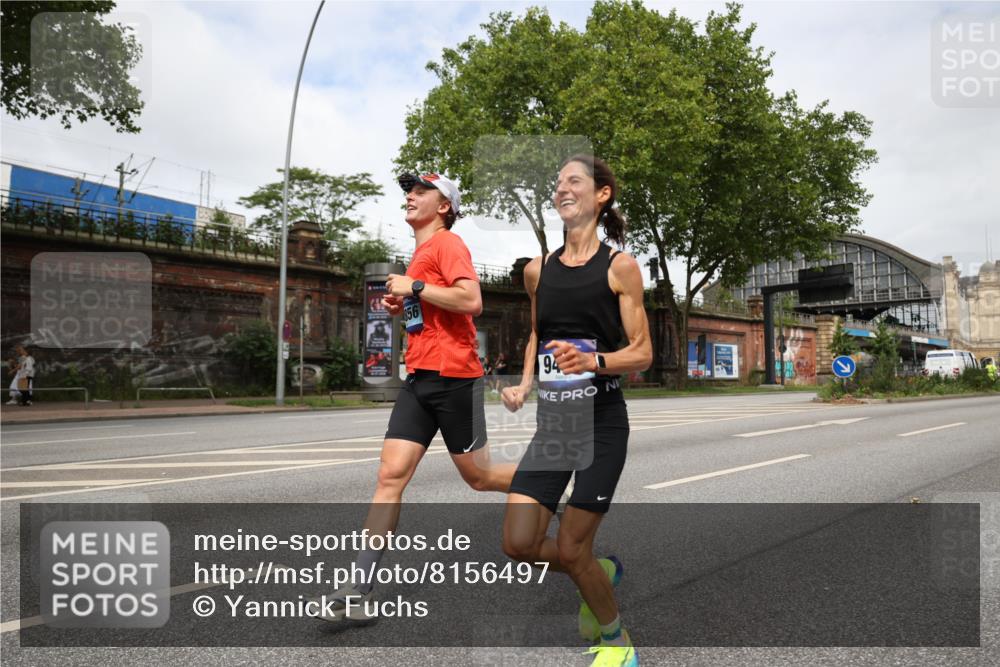 29.06.2025 - hella hamburg halbmarathon Yannick Fuchs http://msf.ph/oto/8156497 29.06.2025 10:17:12 20KM 6559, 9442, 10650, 11965, 13751, 16068, 17856 meine-sportfotos.de