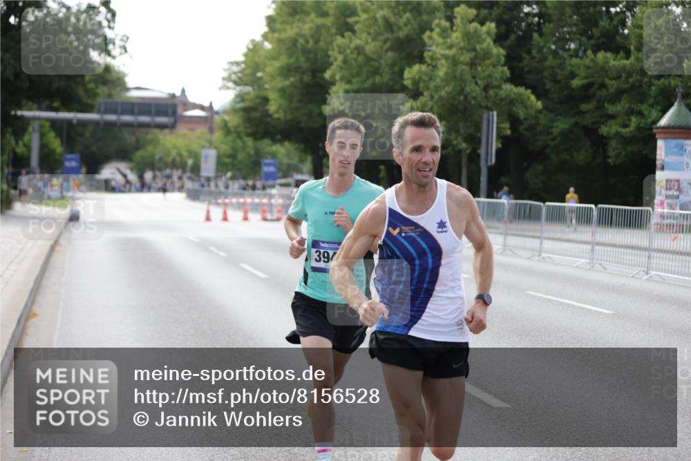 29.06.2025 - hella hamburg halbmarathon Jannik Wohlers http://msf.ph/oto/8156528 29.06.2025 09:37:28 Lombardsbrücke 45, 50, 3944, 12673 meine-sportfotos.de