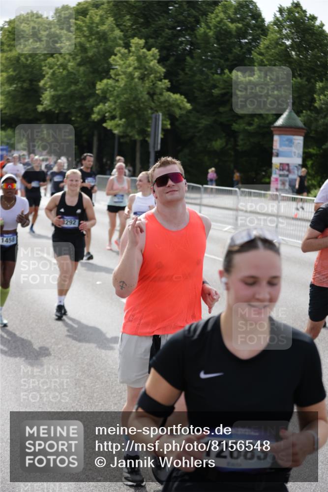 29.06.2025 - hella hamburg halbmarathon Jannik Wohlers http://msf.ph/oto/8156548 29.06.2025 10:17:18 Lombardsbrücke 1015, 1204, 1274, 1458, 1622, 1749, 1795, 2094, 2259, 2548, 3138, 3292, 4218, 5002, 5290, 5611, 5733, 6254, 6336, 6352, 6786, 7258, 7291, 7413, 7566, 7844, 8144, 9400, 9798, 9848, 10174, 10620, 10677, 11156, 11275, 11372, 11707, 11916, 12031, 12668, 12683, 14013, 14194, 14307, 14420, 14648, 14701, 14825, 14877, 15978, 16024, 16038, 16576, 16707, 17083, 17270, 17542, 17616, 18564, 19029 meine-sportfotos.de