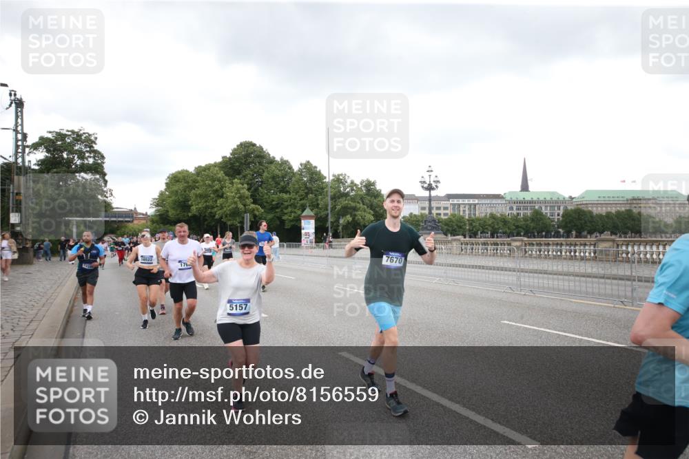 29.06.2025 - hella hamburg halbmarathon Jannik Wohlers http://msf.ph/oto/8156559 29.06.2025 10:53:59 Lombardsbrücke 1762, 1822, 1949, 2244, 2532, 3364, 3761, 3795, 3857, 4720, 4971, 5157, 5185, 5216, 5309, 5514, 5817, 5933, 5993, 6023, 6279, 6987, 7498, 7670, 7874, 7946, 7986, 8801, 8803, 9130, 10207, 11354, 11785, 12898, 12923, 12930, 13035, 14655, 14904, 15174, 15318, 15627, 15628, 15674, 16117, 16522, 16628, 16839, 18093, 18431 meine-sportfotos.de