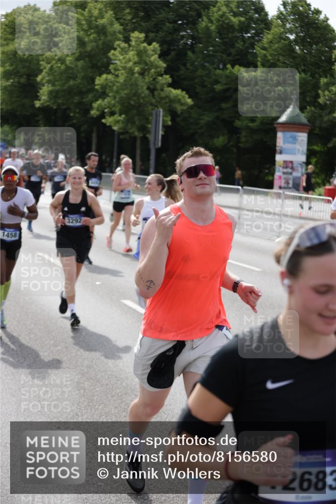 29.06.2025 - hella hamburg halbmarathon Jannik Wohlers http://msf.ph/oto/8156580 29.06.2025 10:17:18 Lombardsbrücke 1015, 1204, 1274, 1458, 1622, 1749, 1795, 2094, 2259, 2548, 3138, 3292, 4218, 5002, 5290, 5611, 5733, 6254, 6336, 6352, 6786, 7258, 7291, 7413, 7566, 7844, 8144, 9400, 9798, 9848, 10174, 10620, 10677, 11156, 11275, 11372, 11707, 11916, 12031, 12668, 12683, 14013, 14194, 14307, 14420, 14648, 14701, 14825, 14877, 15978, 16024, 16038, 16576, 16707, 17083, 17270, 17542, 17616, 18564, 19029 meine-sportfotos.de