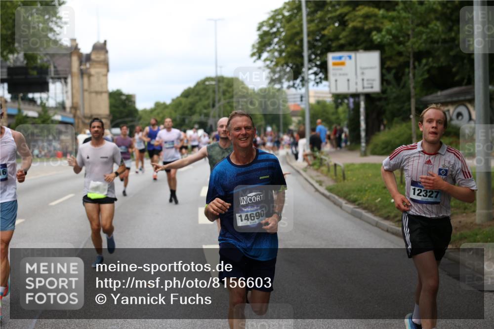 29.06.2025 - hella hamburg halbmarathon Yannick Fuchs http://msf.ph/oto/8156603 29.06.2025 10:38:20 20KM 1415, 1558, 2816, 3146, 3437, 3907, 4425, 4981, 4999, 5275, 5506, 5624, 5692, 6490, 6705, 6991, 7005, 7093, 7451, 8063, 8145, 8218, 8900, 9043, 9081, 9374, 9633, 9931, 10246, 10669, 10930, 11153, 11346, 11648, 11848, 12327, 12438, 12966, 13348, 13421, 13996, 14690, 14798, 14861, 15383, 15512, 15862, 15932, 16062, 16105, 16224, 16301, 16547, 16549, 16648, 16720, 17251, 17376, 17516, 17912, 18678, 18942, 19090 meine-sportfotos.de
