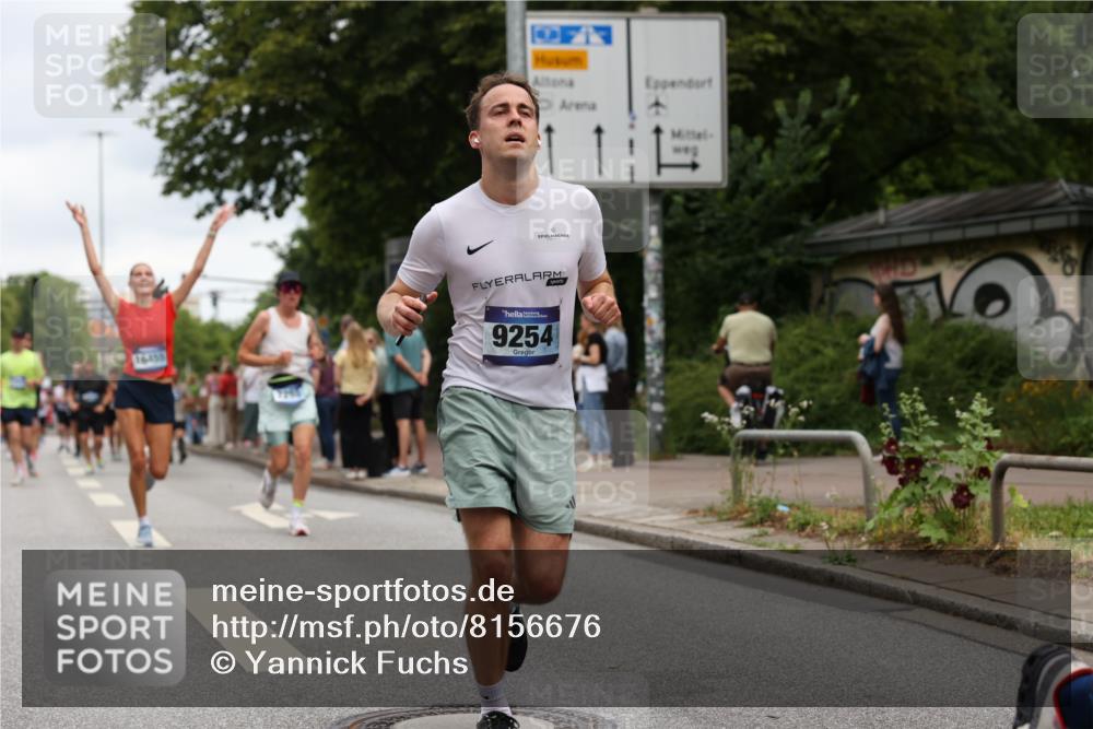 29.06.2025 - hella hamburg halbmarathon Yannick Fuchs http://msf.ph/oto/8156676 29.06.2025 10:58:38 20KM 1062, 1229, 1842, 2298, 2463, 2698, 3572, 3663, 4542, 6100, 7081, 7271, 7474, 8171, 8405, 9254, 9816, 9986, 10067, 10402, 10824, 10962, 11556, 11960, 12426, 12475, 12646, 12781, 12843, 13901, 14822, 15009, 16344, 16367, 16455, 16605, 16753, 16770, 16911, 17895, 18440, 18520, 18707, 18739, 19240 meine-sportfotos.de