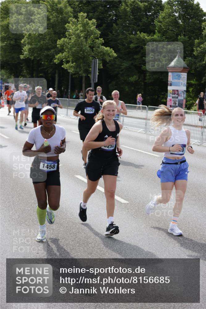 29.06.2025 - hella hamburg halbmarathon Jannik Wohlers http://msf.ph/oto/8156685 29.06.2025 10:17:19 Lombardsbrücke 1015, 1204, 1274, 1458, 1622, 1749, 1795, 2094, 2259, 2548, 3138, 3292, 4218, 5002, 5290, 5611, 5733, 6254, 6336, 6352, 6786, 7258, 7413, 8144, 9400, 9798, 9848, 10174, 10620, 10677, 10831, 11156, 11275, 11372, 11656, 11707, 11916, 12031, 12668, 12683, 13843, 14013, 14194, 14307, 14420, 14701, 14825, 14877, 15978, 16024, 16038, 16576, 16707, 17083, 17270, 17542, 17616, 18564, 19029 meine-sportfotos.de