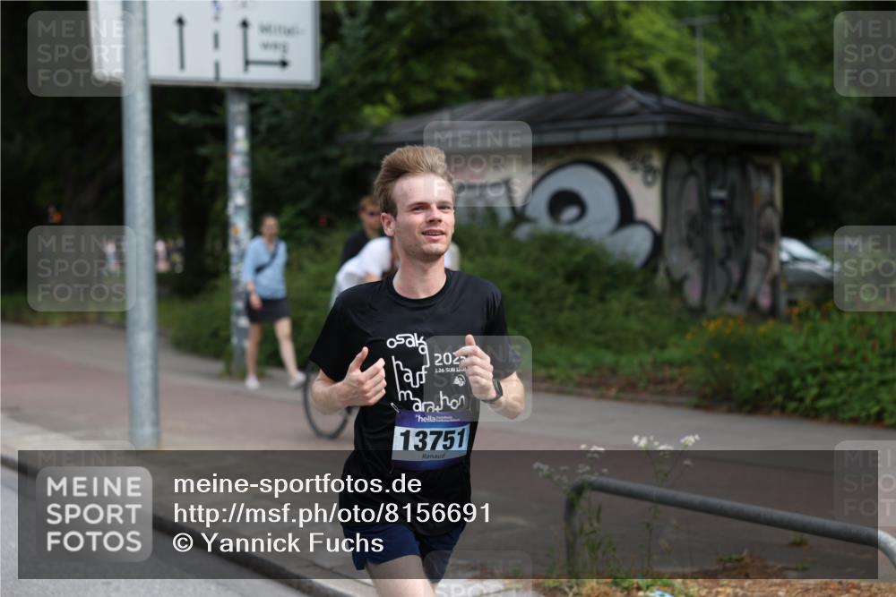 29.06.2025 - hella hamburg halbmarathon Yannick Fuchs http://msf.ph/oto/8156691 29.06.2025 10:17:37 20KM 3720, 9475, 13751, 16068, 17886 meine-sportfotos.de