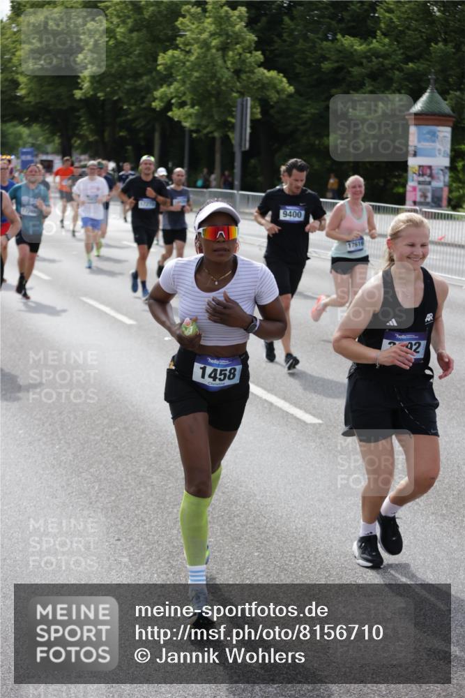 29.06.2025 - hella hamburg halbmarathon Jannik Wohlers http://msf.ph/oto/8156710 29.06.2025 10:17:19 Lombardsbrücke 1015, 1204, 1274, 1458, 1622, 1749, 1795, 2094, 2259, 2548, 3138, 3292, 4218, 5002, 5290, 5611, 5733, 6254, 6336, 6352, 6786, 7258, 7413, 8144, 9400, 9798, 9848, 10174, 10620, 10677, 10831, 11156, 11275, 11372, 11656, 11707, 11916, 12031, 12668, 12683, 13843, 14013, 14194, 14307, 14420, 14701, 14825, 14877, 15978, 16024, 16038, 16576, 16707, 17083, 17270, 17542, 17616, 18564, 19029 meine-sportfotos.de