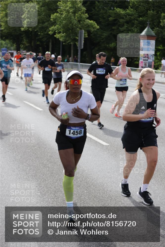 29.06.2025 - hella hamburg halbmarathon Jannik Wohlers http://msf.ph/oto/8156720 29.06.2025 10:17:20 Lombardsbrücke 1015, 1204, 1274, 1458, 1622, 1749, 1795, 2094, 2259, 2548, 3138, 3292, 4218, 5002, 5290, 5611, 5733, 6254, 6336, 6352, 6786, 7258, 7413, 8144, 8799, 9400, 9798, 9848, 10174, 10620, 10677, 10831, 11156, 11275, 11372, 11656, 11707, 11916, 12031, 12401, 12553, 12668, 12683, 13843, 14013, 14194, 14307, 14420, 14701, 14825, 15978, 16038, 16576, 16707, 17083, 17270, 17542, 17616, 19029 meine-sportfotos.de