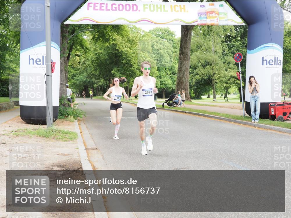 29.06.2025 - hella hamburg halbmarathon MichiJ http://msf.ph/oto/8156737 29.06.2025 10:06:46 Zwischen KM18-KM19  meine-sportfotos.de