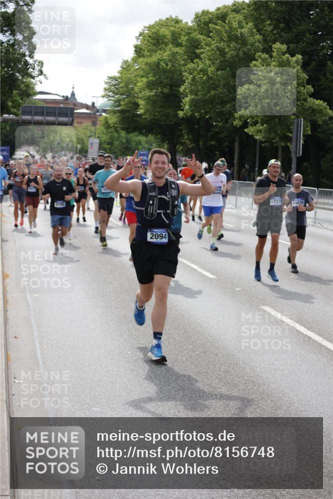 29.06.2025 - hella hamburg halbmarathon Jannik Wohlers http://msf.ph/oto/8156748 29.06.2025 10:17:20 Lombardsbrücke 1015, 1204, 1274, 1458, 1622, 1749, 1795, 2094, 2259, 2548, 3138, 3292, 4218, 5002, 5290, 5611, 5733, 6254, 6336, 6352, 6786, 7258, 7413, 8144, 8799, 9400, 9798, 9848, 10174, 10620, 10677, 10831, 11156, 11275, 11372, 11656, 11707, 11916, 12031, 12401, 12553, 12668, 12683, 13843, 14013, 14194, 14307, 14420, 14701, 14825, 15978, 16038, 16576, 16707, 17083, 17270, 17542, 17616, 19029 meine-sportfotos.de