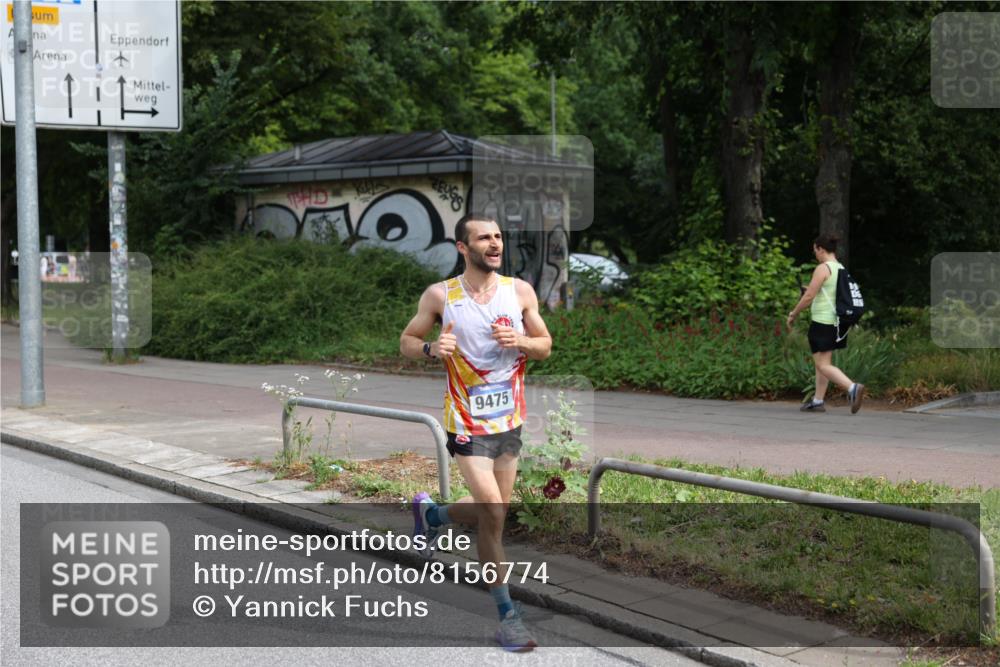 29.06.2025 - hella hamburg halbmarathon Yannick Fuchs http://msf.ph/oto/8156774 29.06.2025 10:17:48 20KM 2618, 3720, 4571, 9475, 16548, 18693 meine-sportfotos.de