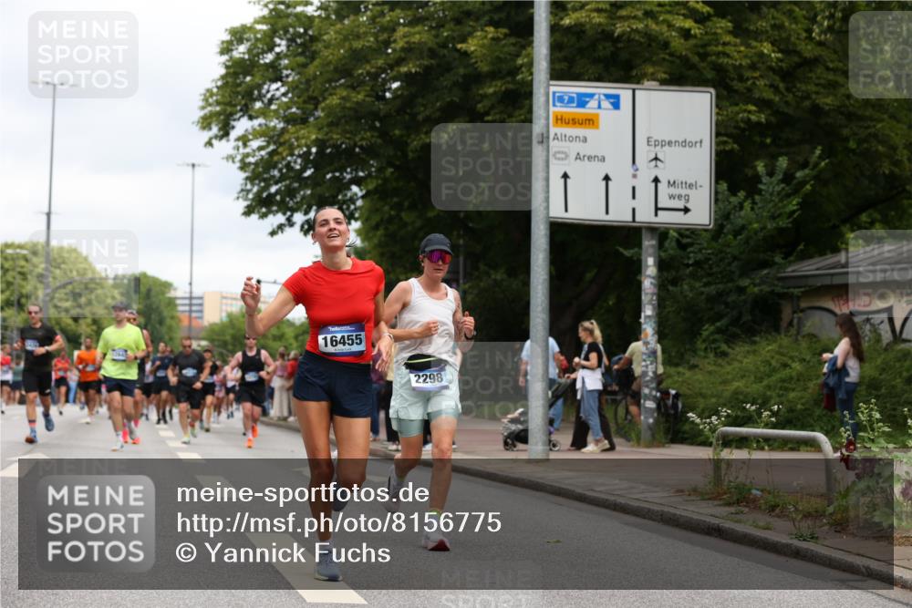 29.06.2025 - hella hamburg halbmarathon Yannick Fuchs http://msf.ph/oto/8156775 29.06.2025 10:58:40 20KM 1062, 1229, 1842, 2298, 2463, 2698, 3572, 3663, 5354, 5365, 6100, 6907, 6908, 7081, 7271, 7474, 8171, 8405, 9254, 9816, 9986, 10067, 10402, 10824, 10962, 11556, 11960, 12426, 12475, 12781, 12843, 14465, 14822, 15009, 16344, 16367, 16455, 16605, 16753, 16770, 16911, 17140, 17763, 17895, 18440, 18520, 18707, 18739 meine-sportfotos.de