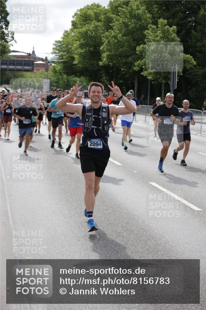29.06.2025 - hella hamburg halbmarathon Jannik Wohlers http://msf.ph/oto/8156783 29.06.2025 10:17:21 Lombardsbrücke 1015, 1204, 1274, 1458, 1622, 1749, 1795, 2094, 2259, 2548, 3138, 3292, 4218, 5002, 5004, 5290, 5611, 5733, 6254, 6336, 6352, 6786, 7258, 7413, 8144, 8799, 9400, 9798, 9848, 9964, 10174, 10677, 10831, 11156, 11275, 11372, 11656, 11707, 11916, 12031, 12401, 12553, 12683, 13843, 14013, 14194, 14307, 14420, 14701, 14738, 14825, 15203, 15322, 15978, 16038, 16576, 16707, 17083, 17270, 17542, 17616, 19029 meine-sportfotos.de