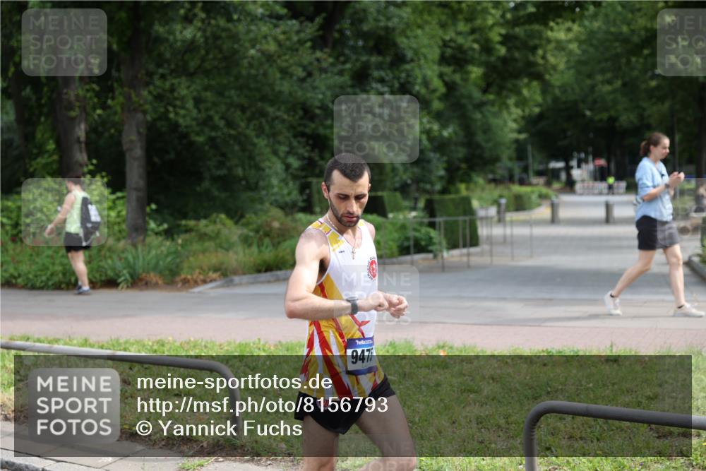 29.06.2025 - hella hamburg halbmarathon Yannick Fuchs http://msf.ph/oto/8156793 29.06.2025 10:17:49 20KM 2618, 3720, 4571, 9475, 16548, 18693 meine-sportfotos.de