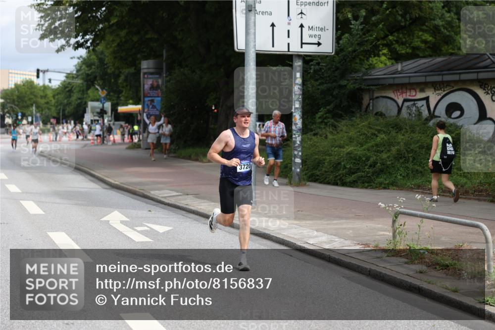 29.06.2025 - hella hamburg halbmarathon Yannick Fuchs http://msf.ph/oto/8156837 29.06.2025 10:17:53 20KM 2618, 3720, 4571, 9475, 16548, 18693, 18897 meine-sportfotos.de