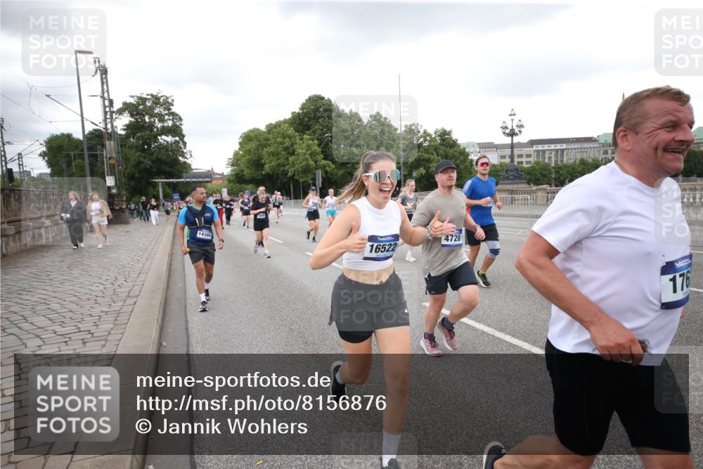29.06.2025 - hella hamburg halbmarathon Jannik Wohlers http://msf.ph/oto/8156876 29.06.2025 10:54:01 Lombardsbrücke 1762, 1822, 1949, 2244, 2532, 3364, 3761, 3795, 3857, 4720, 4971, 5157, 5185, 5216, 5309, 5514, 5933, 5993, 6023, 6279, 6987, 7498, 7670, 7874, 7946, 7986, 8801, 8803, 9130, 10207, 11354, 11785, 12923, 12930, 13035, 13257, 13693, 13733, 14655, 14904, 15174, 15627, 15628, 15674, 15731, 16117, 16522, 16628, 16683, 17394, 18093, 18431 meine-sportfotos.de