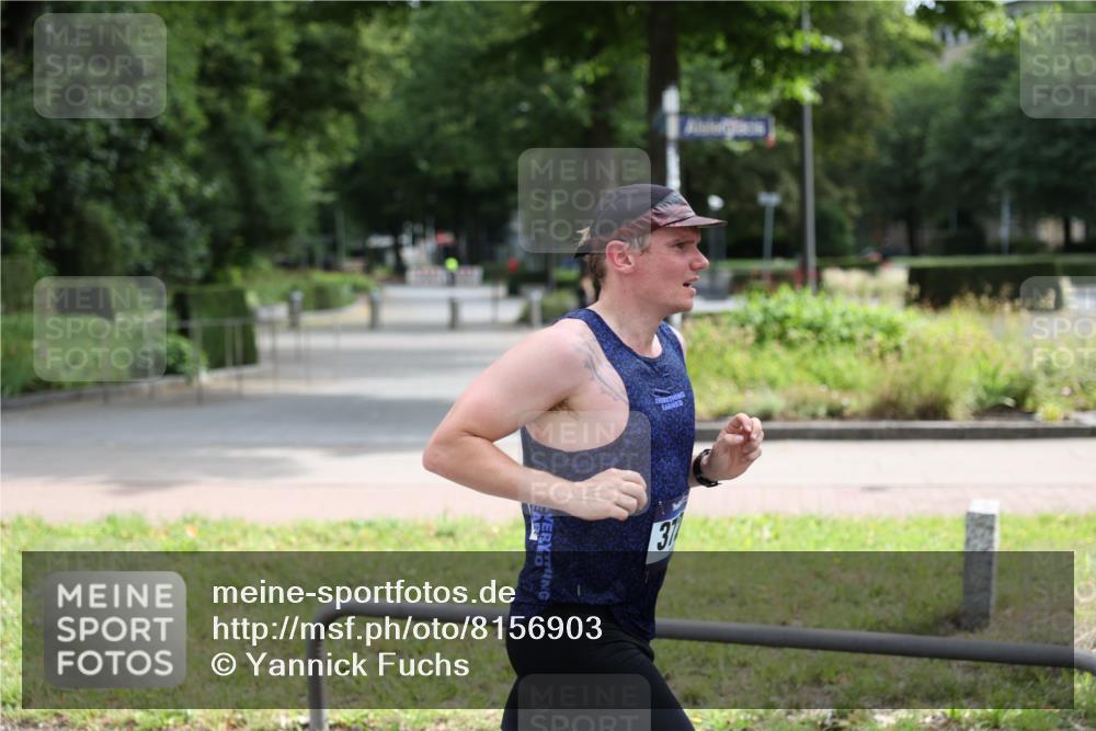 29.06.2025 - hella hamburg halbmarathon Yannick Fuchs http://msf.ph/oto/8156903 29.06.2025 10:17:56 20KM 2618, 3720, 4571, 16548, 18693, 18897 meine-sportfotos.de