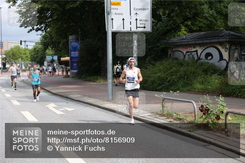 29.06.2025 - hella hamburg halbmarathon Yannick Fuchs http://msf.ph/oto/8156909 29.06.2025 10:18:03 20KM 2618, 4128, 4571, 11624, 16548, 18693, 18897 meine-sportfotos.de