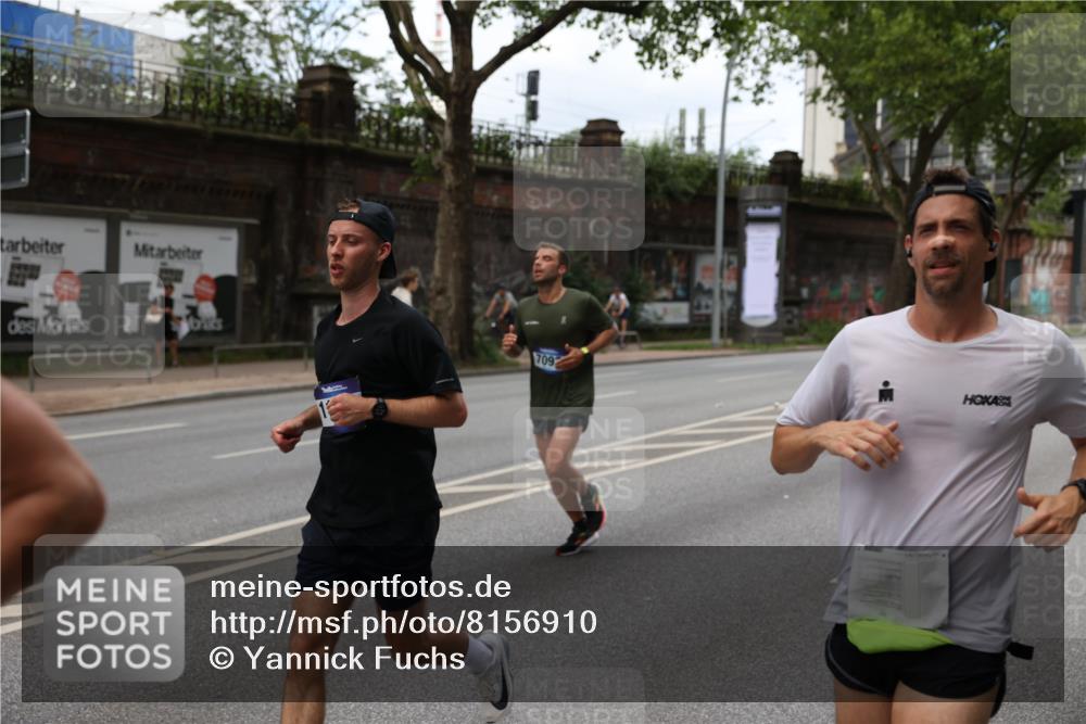 29.06.2025 - hella hamburg halbmarathon Yannick Fuchs http://msf.ph/oto/8156910 29.06.2025 10:38:22 20KM 1415, 1558, 2816, 3907, 4425, 4981, 4999, 5275, 5506, 5624, 5692, 6490, 6705, 6903, 6991, 7005, 7093, 7451, 8063, 8145, 8218, 8900, 9043, 9081, 9374, 9633, 9931, 10193, 10246, 10669, 10930, 11153, 11346, 11648, 11848, 12327, 12438, 12554, 12966, 13421, 13996, 14690, 14798, 14861, 15512, 15862, 16062, 16224, 16301, 16316, 16547, 16549, 16720, 17251, 17376, 17516, 17912, 18678, 18942 meine-sportfotos.de