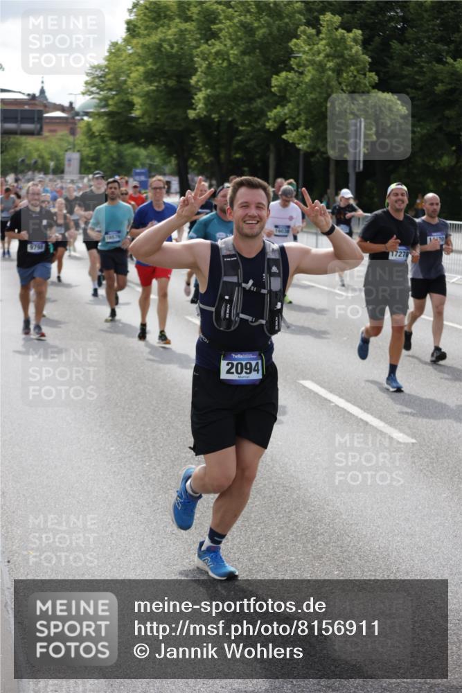 29.06.2025 - hella hamburg halbmarathon Jannik Wohlers http://msf.ph/oto/8156911 29.06.2025 10:17:21 Lombardsbrücke 1015, 1204, 1274, 1458, 1622, 1749, 1795, 2094, 2259, 2548, 3138, 3292, 4218, 5002, 5004, 5290, 5611, 5733, 6254, 6336, 6352, 6786, 7258, 7413, 8144, 8799, 9400, 9798, 9848, 9964, 10174, 10677, 10831, 11156, 11275, 11372, 11656, 11707, 11916, 12031, 12401, 12553, 12683, 13843, 14013, 14194, 14307, 14420, 14701, 14738, 14825, 15203, 15322, 15978, 16038, 16576, 16707, 17083, 17270, 17542, 17616, 19029 meine-sportfotos.de