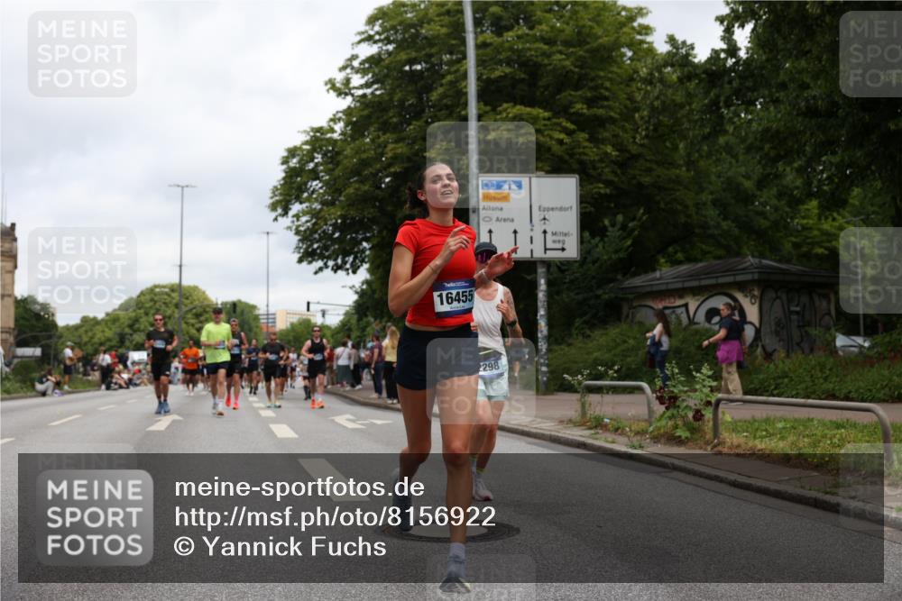29.06.2025 - hella hamburg halbmarathon Yannick Fuchs http://msf.ph/oto/8156922 29.06.2025 10:58:41 20KM 1062, 1186, 1229, 1842, 2298, 2463, 2698, 3572, 3663, 5354, 5365, 6907, 6908, 7081, 7271, 7474, 8171, 8405, 9254, 9816, 9986, 10067, 10402, 10824, 10962, 11556, 11960, 12426, 12475, 12781, 12843, 13210, 14022, 14465, 14822, 15009, 16344, 16367, 16455, 16605, 16753, 16770, 16911, 17140, 17763, 17895, 18440, 18520, 18707, 18739 meine-sportfotos.de