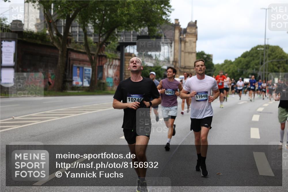29.06.2025 - hella hamburg halbmarathon Yannick Fuchs http://msf.ph/oto/8156932 29.06.2025 10:38:23 20KM 1415, 1558, 2816, 3907, 4425, 4981, 4999, 5275, 5624, 5692, 6490, 6705, 6903, 6991, 7005, 7093, 8063, 8145, 8218, 8722, 8900, 9043, 9081, 9374, 9444, 9633, 9931, 10193, 10246, 10669, 10930, 11153, 11346, 11648, 11848, 12327, 12438, 12554, 12966, 13421, 13996, 14798, 14861, 15233, 15512, 15862, 16062, 16224, 16301, 16316, 16547, 16549, 16720, 17251, 17376, 17516, 17729, 17912, 18678, 18942 meine-sportfotos.de