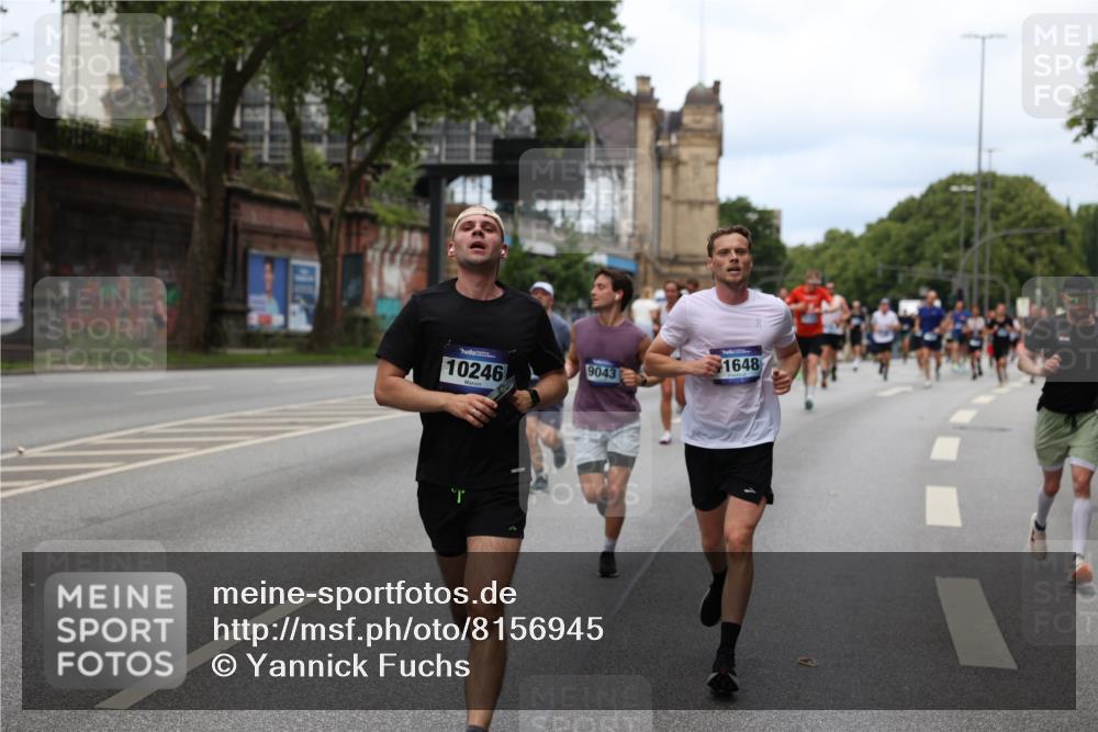 29.06.2025 - hella hamburg halbmarathon Yannick Fuchs http://msf.ph/oto/8156945 29.06.2025 10:38:23 20KM 1415, 1558, 2816, 3907, 4425, 4981, 4999, 5275, 5624, 5692, 6490, 6705, 6903, 6991, 7005, 7093, 8063, 8145, 8218, 8722, 8900, 9043, 9081, 9374, 9444, 9633, 9931, 10193, 10246, 10669, 10930, 11153, 11346, 11648, 11848, 12327, 12438, 12554, 12966, 13421, 13996, 14798, 14861, 15233, 15512, 15862, 16062, 16224, 16301, 16316, 16547, 16549, 16720, 17251, 17376, 17516, 17729, 17912, 18678, 18942 meine-sportfotos.de