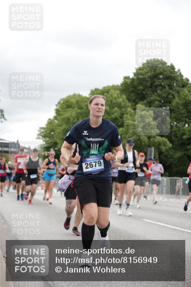 29.06.2025 - hella hamburg halbmarathon Jannik Wohlers http://msf.ph/oto/8156949 29.06.2025 11:01:18 Lombardsbrücke 1099, 1103, 1111, 1172, 1225, 1251, 1652, 1660, 2622, 2679, 3395, 3811, 4274, 4279, 4639, 5170, 5342, 5595, 5618, 6205, 6267, 6394, 6756, 7255, 7424, 7440, 7974, 8485, 8919, 9112, 9235, 9336, 9458, 10708, 11001, 11572, 11573, 11574, 11727, 11860, 11944, 12050, 12294, 12990, 13027, 13028, 13452, 14172, 14853, 14958, 15043, 15554, 15632, 15839, 15864, 17279, 17338, 17747, 19147, 19236 meine-sportfotos.de