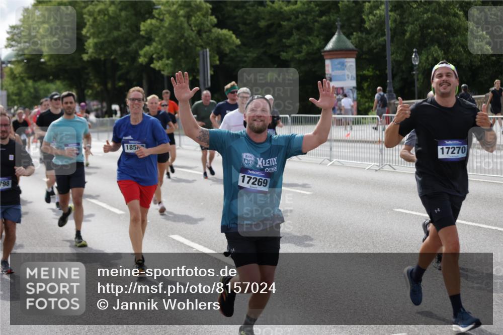 29.06.2025 - hella hamburg halbmarathon Jannik Wohlers http://msf.ph/oto/8157024 29.06.2025 10:17:23 Lombardsbrücke 1015, 1274, 1458, 1622, 1641, 1749, 1795, 2094, 2259, 2548, 3138, 3292, 4218, 5002, 5004, 5290, 5611, 5733, 6254, 6336, 6352, 7258, 7413, 8144, 8799, 9400, 9798, 9964, 10174, 10509, 10831, 11156, 11275, 11656, 11707, 11916, 12031, 12401, 12553, 12683, 13843, 14013, 14194, 14420, 14701, 14738, 14825, 15203, 15322, 15978, 16038, 16576, 16707, 17270, 17542, 17616, 19029 meine-sportfotos.de
