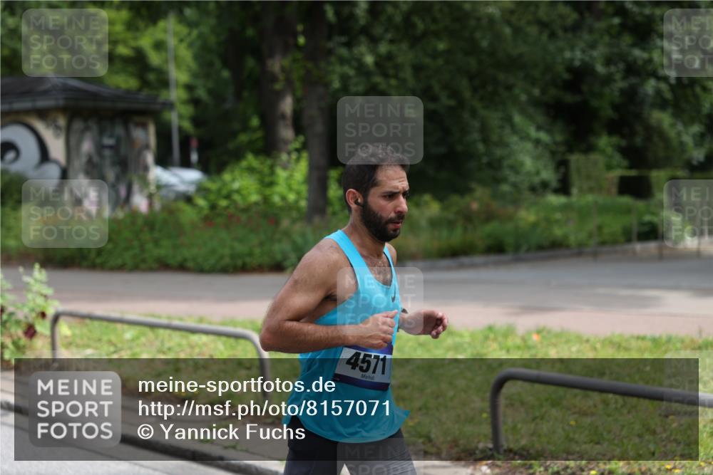 29.06.2025 - hella hamburg halbmarathon Yannick Fuchs http://msf.ph/oto/8157071 29.06.2025 10:18:07 20KM 35, 52, 2618, 4128, 4571, 11624, 16548, 18693, 18897 meine-sportfotos.de