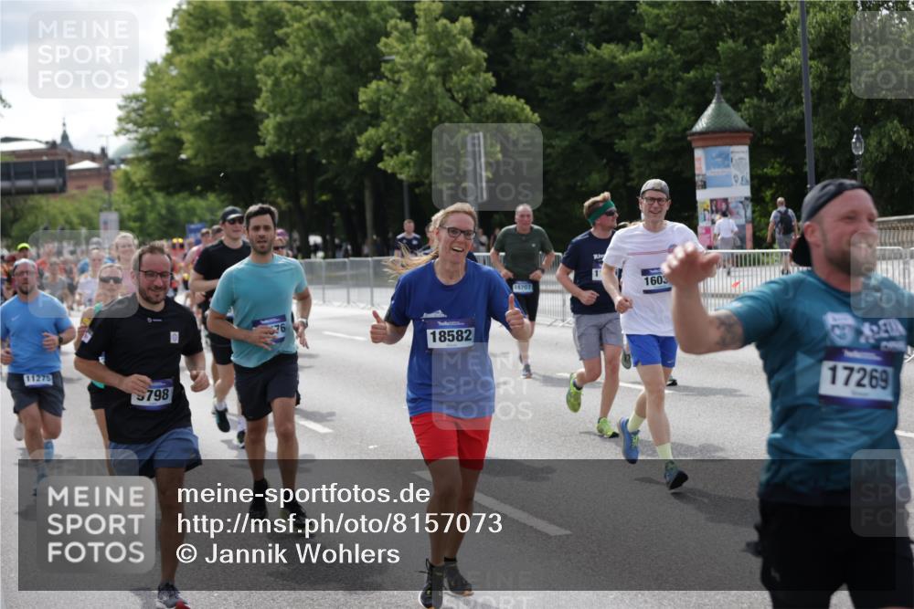 29.06.2025 - hella hamburg halbmarathon Jannik Wohlers http://msf.ph/oto/8157073 29.06.2025 10:17:24 Lombardsbrücke 1015, 1274, 1458, 1622, 1641, 1749, 1795, 2094, 2548, 3138, 3292, 4218, 5002, 5004, 5290, 5611, 5733, 6254, 6336, 6352, 7258, 7413, 8128, 8144, 8799, 9400, 9798, 9964, 10174, 10509, 10831, 11156, 11275, 11656, 11707, 11916, 12031, 12401, 12553, 12683, 13843, 14013, 14194, 14420, 14701, 14738, 14825, 15203, 15322, 15978, 16038, 16576, 16707, 17270, 17542, 17616 meine-sportfotos.de