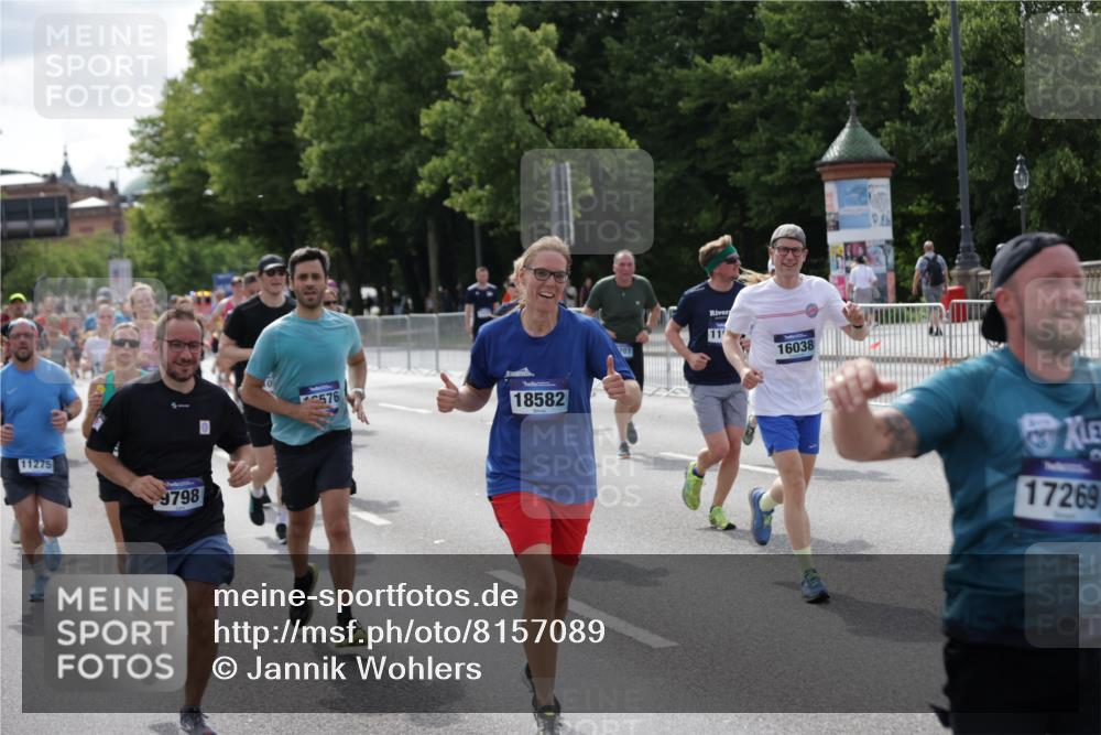 29.06.2025 - hella hamburg halbmarathon Jannik Wohlers http://msf.ph/oto/8157089 29.06.2025 10:17:24 Lombardsbrücke 1015, 1274, 1458, 1622, 1641, 1749, 1795, 2094, 2548, 3138, 3292, 4218, 5002, 5004, 5290, 5611, 5733, 6254, 6336, 6352, 7258, 7413, 8128, 8144, 8799, 9400, 9798, 9964, 10174, 10509, 10831, 11156, 11275, 11656, 11707, 11916, 12031, 12401, 12553, 12683, 13843, 14013, 14194, 14420, 14701, 14738, 14825, 15203, 15322, 15978, 16038, 16576, 16707, 17270, 17542, 17616 meine-sportfotos.de