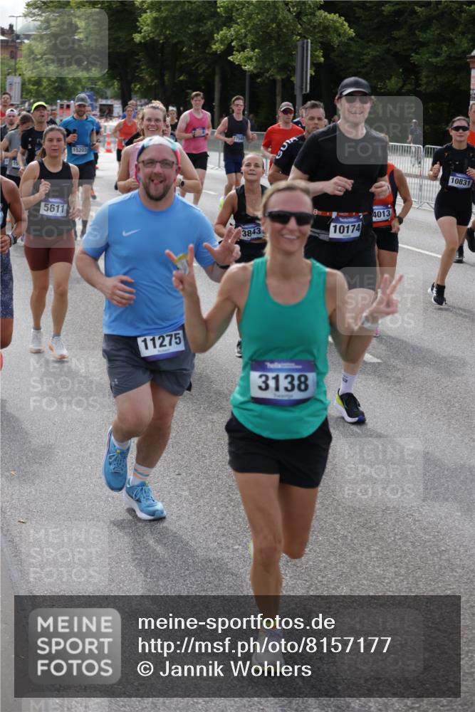 29.06.2025 - hella hamburg halbmarathon Jannik Wohlers http://msf.ph/oto/8157177 29.06.2025 10:17:26 Lombardsbrücke 1015, 1159, 1160, 1274, 1458, 1622, 1641, 1749, 1795, 2094, 2548, 3138, 3292, 5002, 5004, 5290, 5611, 5733, 7258, 7413, 8128, 8144, 8607, 8799, 9400, 9734, 9798, 9964, 10174, 10509, 10831, 11156, 11275, 11656, 11707, 11916, 12031, 12401, 12553, 12598, 12683, 12752, 13681, 13843, 14013, 14194, 14420, 14496, 14701, 14738, 14795, 14825, 15203, 15322, 15978, 16038, 16576, 16707, 16792, 17270, 17542, 17616 meine-sportfotos.de