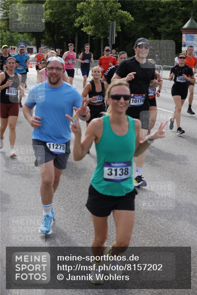 29.06.2025 - hella hamburg halbmarathon Jannik Wohlers http://msf.ph/oto/8157202 29.06.2025 10:17:26 Lombardsbrücke 1015, 1159, 1160, 1274, 1458, 1622, 1641, 1749, 1795, 2094, 2548, 3138, 3292, 5002, 5004, 5290, 5611, 5733, 7258, 7413, 8128, 8144, 8607, 8799, 9400, 9734, 9798, 9964, 10174, 10509, 10831, 11156, 11275, 11656, 11707, 11916, 12031, 12401, 12553, 12598, 12683, 12752, 13681, 13843, 14013, 14194, 14420, 14496, 14701, 14738, 14795, 14825, 15203, 15322, 15978, 16038, 16576, 16707, 16792, 17270, 17542, 17616 meine-sportfotos.de