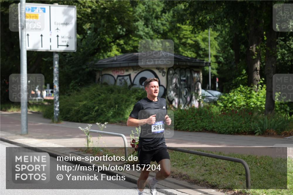 29.06.2025 - hella hamburg halbmarathon Yannick Fuchs http://msf.ph/oto/8157204 29.06.2025 10:18:14 20KM 35, 52, 2618, 4128, 7862, 11624, 18328, 18897, 18930 meine-sportfotos.de