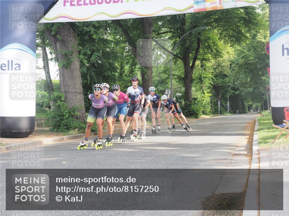 29.06.2025 - hella hamburg halbmarathon KatJ http://msf.ph/oto/8157250 29.06.2025 09:03:17 Zwischen KM18-KM19  meine-sportfotos.de