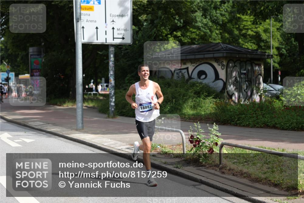 29.06.2025 - hella hamburg halbmarathon Yannick Fuchs http://msf.ph/oto/8157259 29.06.2025 10:18:16 20KM 35, 52, 2618, 4128, 7862, 11624, 18328, 18897, 18930 meine-sportfotos.de