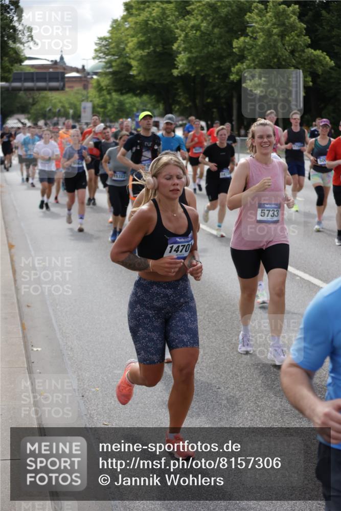 29.06.2025 - hella hamburg halbmarathon Jannik Wohlers http://msf.ph/oto/8157306 29.06.2025 10:17:27 Lombardsbrücke 1015, 1159, 1160, 1274, 1458, 1622, 1641, 1749, 1795, 2094, 2548, 3138, 3292, 5002, 5004, 5290, 5611, 5733, 7094, 7258, 7413, 7641, 7649, 8128, 8144, 8607, 8799, 9400, 9717, 9734, 9798, 9964, 10174, 10332, 10509, 10831, 11156, 11275, 11656, 11916, 12031, 12401, 12553, 12598, 12683, 12752, 13681, 13843, 14013, 14420, 14496, 14701, 14738, 14795, 14825, 15203, 15322, 15978, 16038, 16576, 16644, 16707, 16792, 17270, 17542, 17616 meine-sportfotos.de