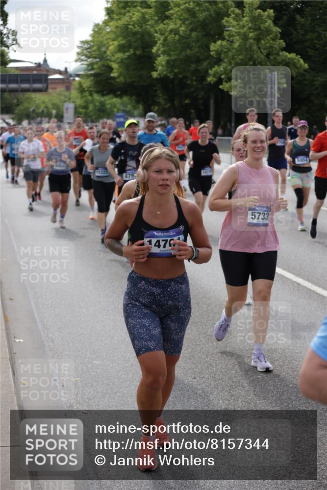 29.06.2025 - hella hamburg halbmarathon Jannik Wohlers http://msf.ph/oto/8157344 29.06.2025 10:17:28 Lombardsbrücke 1015, 1159, 1160, 1274, 1458, 1622, 1641, 1749, 1795, 2094, 2548, 2931, 3138, 3292, 5002, 5004, 5290, 5611, 5733, 7094, 7641, 7649, 8128, 8144, 8607, 8799, 9400, 9717, 9734, 9798, 9964, 10174, 10332, 10509, 10831, 11156, 11275, 11656, 11916, 12401, 12553, 12598, 12683, 12752, 13681, 13843, 14013, 14420, 14496, 14701, 14738, 14795, 14825, 15203, 15322, 15978, 16038, 16576, 16644, 16707, 16792, 17270, 17542, 17616 meine-sportfotos.de