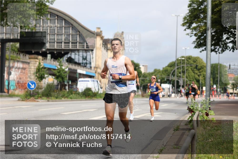 29.06.2025 - hella hamburg halbmarathon Yannick Fuchs http://msf.ph/oto/8157414 29.06.2025 10:18:28 20KM 35, 52, 4128, 7862, 9151, 11624, 16169, 17771, 18328, 18930 meine-sportfotos.de