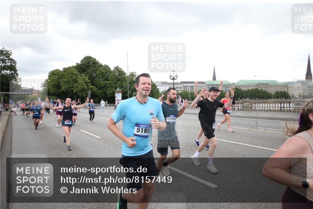 29.06.2025 - hella hamburg halbmarathon Jannik Wohlers http://msf.ph/oto/8157449 29.06.2025 10:54:11 Lombardsbrücke 1198, 1949, 2084, 2244, 2532, 2586, 3761, 3795, 3857, 4971, 5185, 5216, 5933, 5993, 6023, 6279, 6982, 7986, 9130, 9521, 10331, 10471, 11033, 11287, 11567, 11569, 12268, 12270, 12930, 13035, 13257, 13272, 13693, 13733, 13826, 14409, 15029, 15174, 15627, 15628, 15674, 15687, 15731, 16019, 16522, 16683, 17394, 19111 meine-sportfotos.de