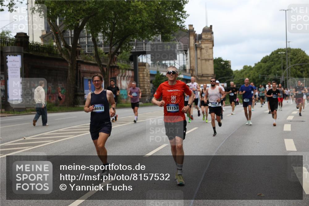 29.06.2025 - hella hamburg halbmarathon Yannick Fuchs http://msf.ph/oto/8157532 29.06.2025 10:38:28 20KM 1220, 1415, 1558, 2365, 2402, 2816, 3021, 3907, 4310, 4425, 4981, 4999, 5231, 5275, 5476, 5624, 5692, 6490, 6705, 6903, 6991, 7005, 7191, 8063, 8145, 8218, 8722, 8900, 9081, 9374, 9444, 9633, 10193, 10669, 10930, 11153, 11346, 11469, 12438, 12554, 12966, 13421, 13996, 14798, 14861, 15225, 15233, 15280, 15512, 15862, 16062, 16224, 16301, 16316, 16547, 16549, 16893, 17251, 17376, 17729, 17748, 17912, 18942 meine-sportfotos.de