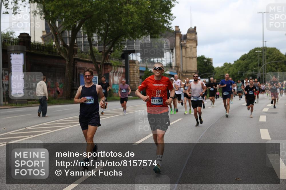 29.06.2025 - hella hamburg halbmarathon Yannick Fuchs http://msf.ph/oto/8157574 29.06.2025 10:38:28 20KM 1220, 1415, 1558, 2365, 2402, 2816, 3021, 3907, 4310, 4425, 4981, 4999, 5231, 5275, 5476, 5624, 5692, 6490, 6705, 6903, 6991, 7005, 7191, 8063, 8145, 8218, 8722, 8900, 9081, 9374, 9444, 9633, 10193, 10669, 10930, 11153, 11346, 11469, 12438, 12554, 12966, 13421, 13996, 14798, 14861, 15225, 15233, 15280, 15512, 15862, 16062, 16224, 16301, 16316, 16547, 16549, 16893, 17251, 17376, 17729, 17748, 17912, 18942 meine-sportfotos.de