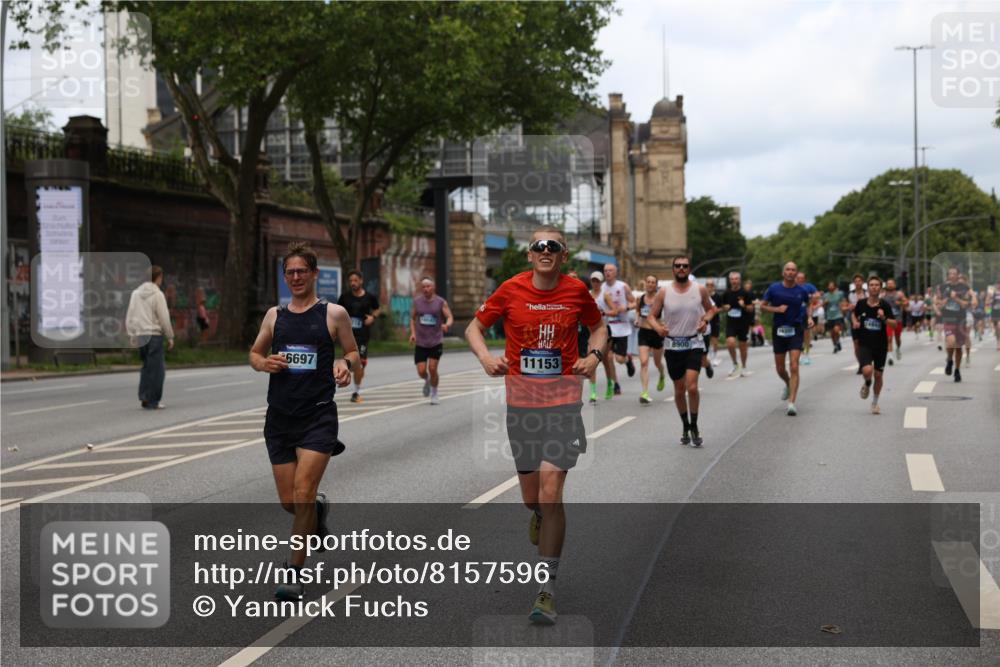 29.06.2025 - hella hamburg halbmarathon Yannick Fuchs http://msf.ph/oto/8157596 29.06.2025 10:38:28 20KM 1220, 1415, 1558, 2365, 2402, 2816, 3021, 3907, 4310, 4425, 4981, 4999, 5231, 5275, 5476, 5624, 5692, 6490, 6705, 6903, 6991, 7005, 7191, 8063, 8145, 8218, 8722, 8900, 9081, 9374, 9444, 9633, 10193, 10669, 10930, 11153, 11346, 11469, 12438, 12554, 12966, 13421, 13996, 14798, 14861, 15225, 15233, 15280, 15512, 15862, 16062, 16224, 16301, 16316, 16547, 16549, 16893, 17251, 17376, 17729, 17748, 17912, 18942 meine-sportfotos.de
