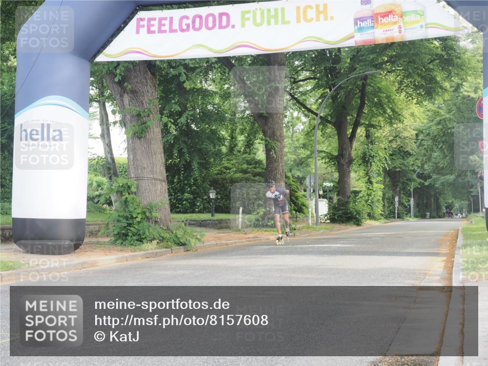 29.06.2025 - hella hamburg halbmarathon KatJ http://msf.ph/oto/8157608 29.06.2025 09:03:59 Zwischen KM18-KM19  meine-sportfotos.de