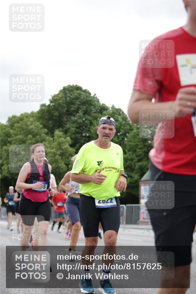 29.06.2025 - hella hamburg halbmarathon Jannik Wohlers http://msf.ph/oto/8157625 29.06.2025 11:01:26 Lombardsbrücke 1099, 1103, 1111, 1172, 1251, 1652, 1660, 2622, 2679, 3051, 3052, 3501, 3799, 3811, 3980, 4274, 4639, 4910, 5595, 6205, 6267, 6276, 6756, 6823, 7264, 7440, 7885, 7974, 8464, 8485, 8919, 9112, 9336, 10708, 11174, 11572, 11573, 11574, 11727, 11860, 11944, 12264, 12990, 13027, 13028, 13452, 13785, 14172, 14853, 15632, 15864, 16844, 17431, 17518, 17519, 18345, 18411, 18649 meine-sportfotos.de