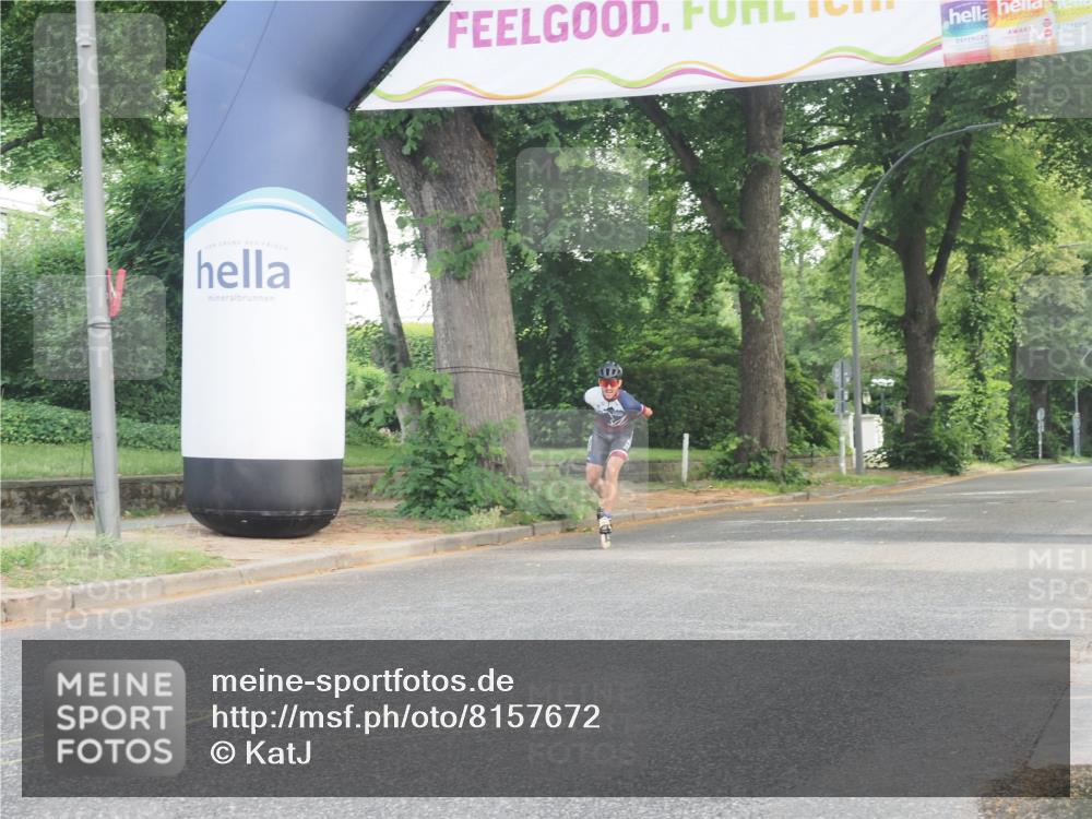 29.06.2025 - hella hamburg halbmarathon KatJ http://msf.ph/oto/8157672 29.06.2025 09:03:59 Zwischen KM18-KM19  meine-sportfotos.de