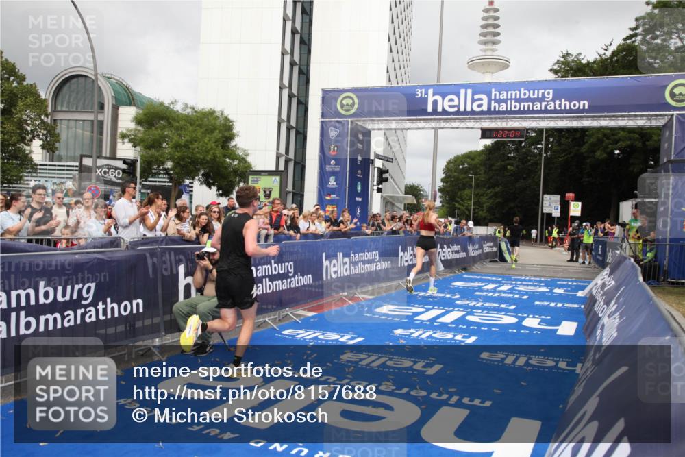 29.06.2025 - hella hamburg halbmarathon Michael Strokosch http://msf.ph/oto/8157688 29.06.2025 10:22:08 Ziel 13751, 16068, 17886, 18693 meine-sportfotos.de