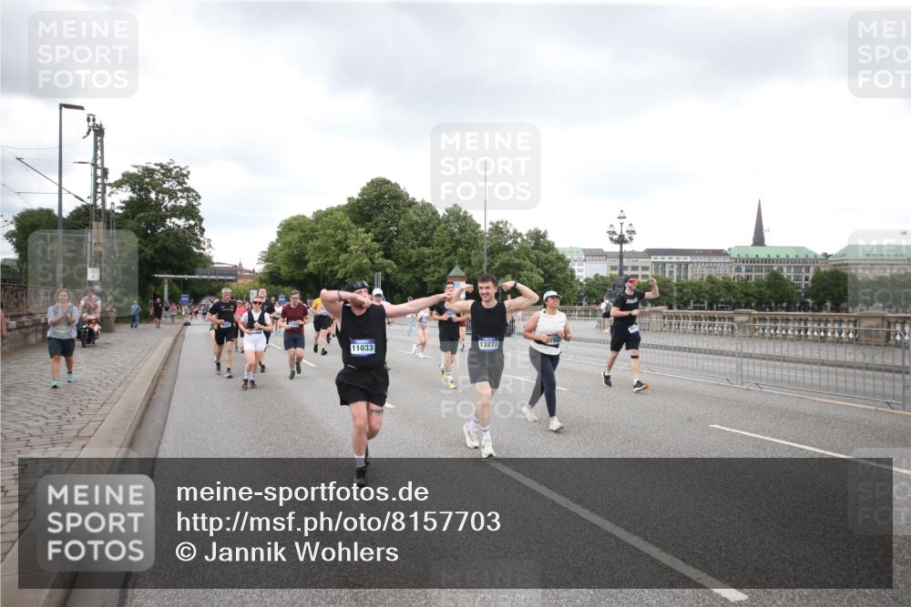 29.06.2025 - hella hamburg halbmarathon Jannik Wohlers http://msf.ph/oto/8157703 29.06.2025 10:54:19 Lombardsbrücke 1198, 2084, 2244, 2566, 2586, 2632, 5185, 5500, 5882, 5993, 6982, 7986, 8012, 8186, 9521, 10331, 10471, 11033, 11226, 11287, 11567, 11569, 12240, 12268, 12270, 12930, 13257, 13272, 13283, 13693, 13733, 13826, 13944, 13945, 14409, 14752, 15029, 15174, 15271, 15553, 15687, 15731, 16019, 16443, 16683, 17394, 18168, 19111 meine-sportfotos.de