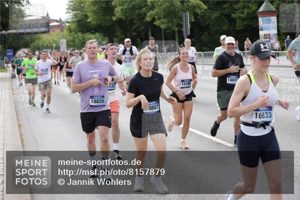 29.06.2025 - hella hamburg halbmarathon Jannik Wohlers http://msf.ph/oto/8157879 29.06.2025 10:18:01 Lombardsbrücke 1234, 1820, 2087, 2335, 2703, 3202, 3321, 3482, 4123, 4383, 4710, 4738, 5909, 6332, 6533, 7160, 7454, 8341, 9222, 9586, 9658, 9748, 9834, 10172, 10659, 10687, 12498, 12541, 12703, 12847, 13193, 13341, 13370, 13933, 14023, 14332, 14770, 15393, 16209, 16451, 16828, 16833, 17048, 17283, 17876, 18145, 18677, 18697, 18807, 18825 meine-sportfotos.de