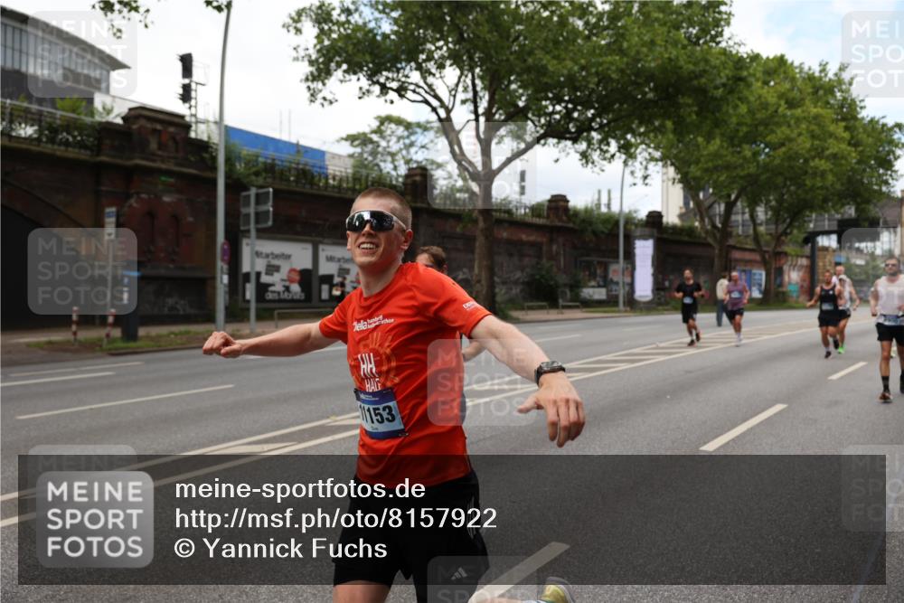 29.06.2025 - hella hamburg halbmarathon Yannick Fuchs http://msf.ph/oto/8157922 29.06.2025 10:38:30 20KM 1220, 1415, 1558, 1902, 2365, 2402, 2816, 3004, 3021, 3907, 4310, 4425, 4981, 4999, 5231, 5275, 5476, 5624, 5692, 6490, 6705, 6903, 6991, 7005, 7191, 8063, 8145, 8218, 8722, 8900, 9081, 9159, 9374, 9444, 9633, 10193, 10669, 10930, 11153, 11346, 11469, 12554, 12966, 13421, 13996, 14667, 14798, 14861, 15185, 15225, 15233, 15280, 15512, 15862, 16062, 16224, 16301, 16316, 16547, 16549, 16893, 17251, 17376, 17729, 17748, 17912, 18942 meine-sportfotos.de